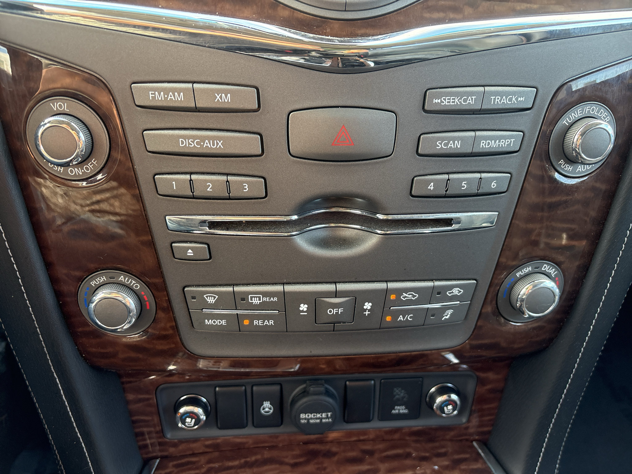 Used 2017 Nissan Armada Platinum w/ Captain Seat Package AWD/4WD image 25