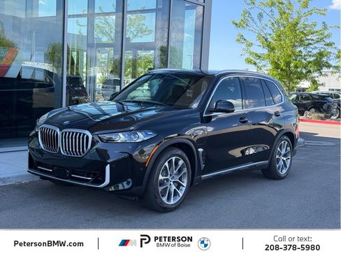 New 2026 BMW X5 xDrive50e w/ Premium Package AWD/4WD image 1
