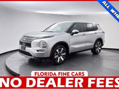 Used 2025 Mitsubishi Outlander SE