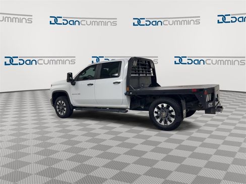 Used 2021 Chevrolet Silverado 2500 Custom w/ Custom Value Package image 6