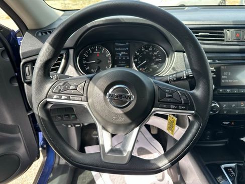 Used 2017 Nissan Rogue S AWD/4WD image 20