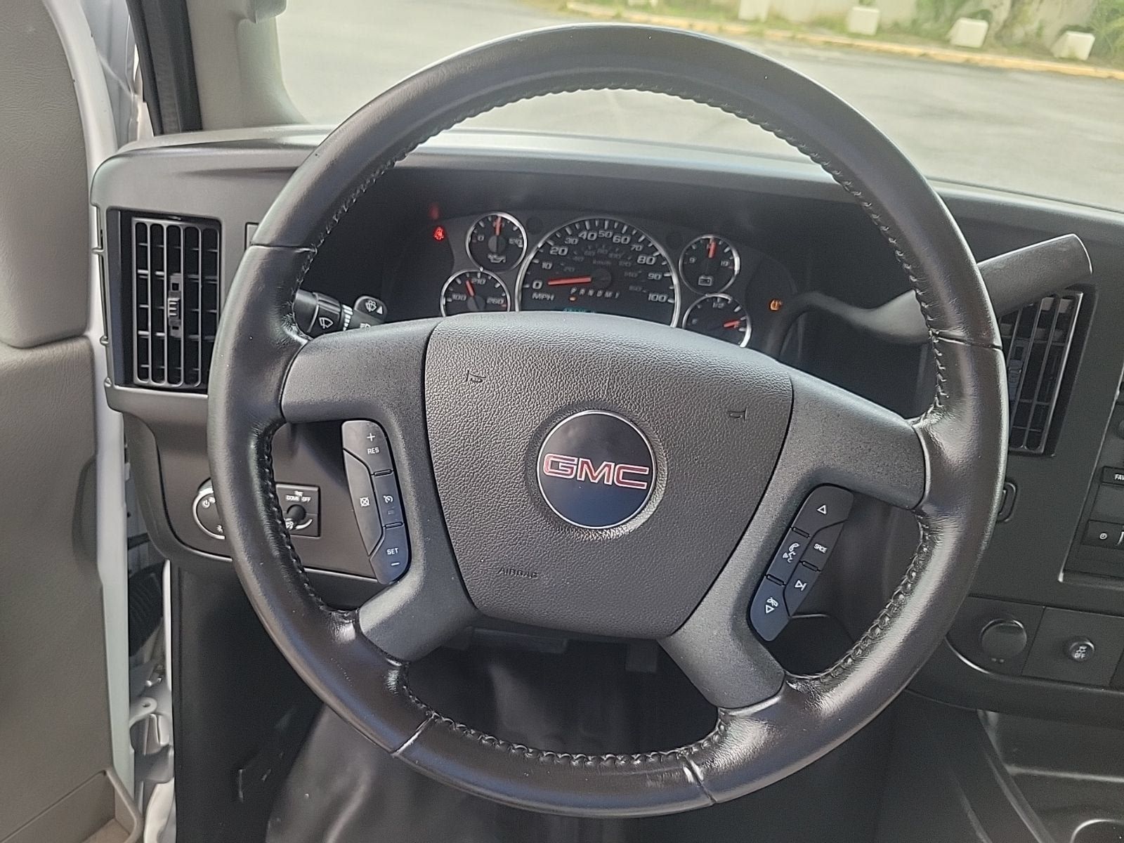 Used 2023 GMC Savana 3500 w/ Power Convenience Package RWD image 18