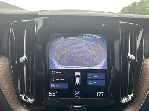 Used 2021 Volvo XC60 T5 Momentum w/ Advanced Package FWD image 31