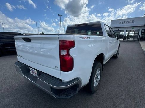 Used 2019 Chevrolet Silverado 1500 LT w/ Convenience Package AWD/4WD image 9