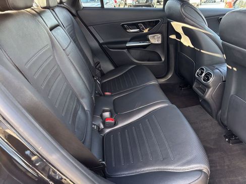 Used 2024 Mercedes-Benz GLC 300 4MATIC image 49