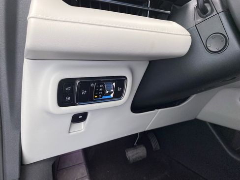 New 2026 Lincoln Nautilus Premier w/ Equipment Group 102A AWD/4WD image 17