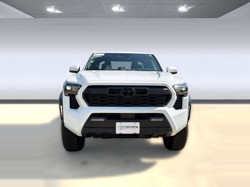 Used 2026 Toyota Tacoma TRD Off-Road AWD/4WD image 6