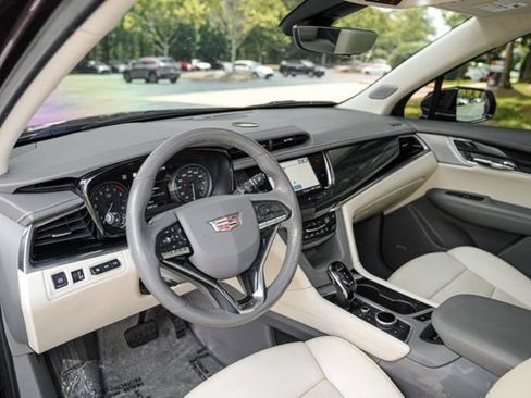 Used 2020 Cadillac XT6 Premium Luxury AWD/4WD image 24