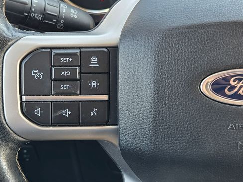 Used 2023 Ford Expedition Limited image 28