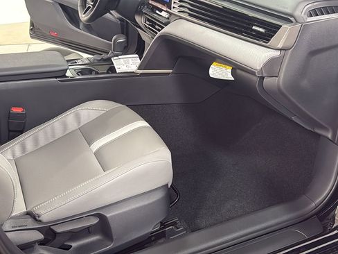 New 2026 Toyota Camry SE image 18