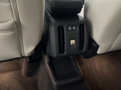 Used 2025 MINI Cooper Countryman S w/ Comfort Package Max image 19