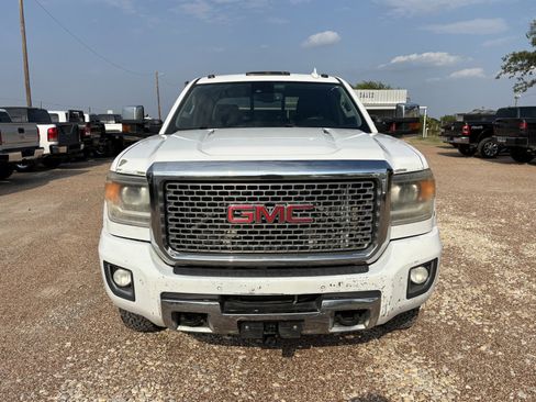 Used 2015 GMC Sierra 3500 Denali w/ Duramax Plus Package image 9