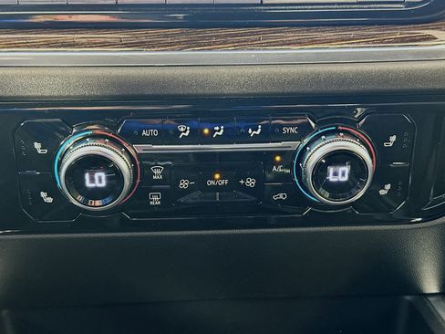 Used 2023 GMC Sierra 1500 Elevation image 23