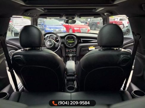 Used 2017 MINI Cooper 2-Door Hardtop image 27
