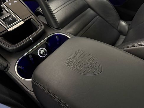 Used 2020 Porsche Cayenne image 23