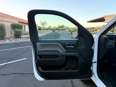 Used 2015 GMC Sierra 1500 2WD Regular Cab image 11