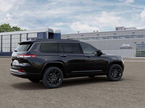 New 2026 Jeep Grand Cherokee L Limited AWD/4WD image 38