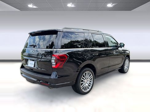 Used 2024 Ford Expedition Limited AWD/4WD image 8