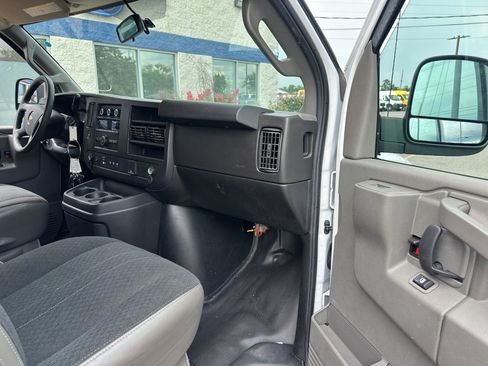 Used 2021 Chevrolet Express 2500 w/ Driver Convenience Package RWD image 10