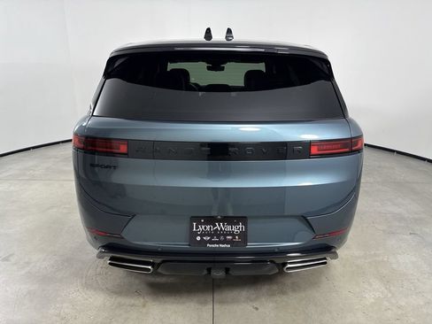 Used 2024 Land Rover Range Rover Sport Autobiography AWD/4WD image 6