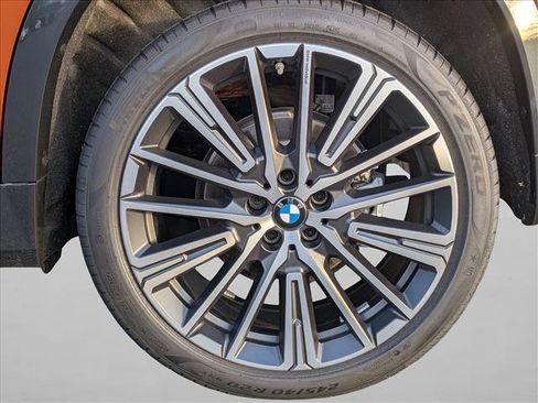 Used 2025 BMW X1 xDrive28i image 10