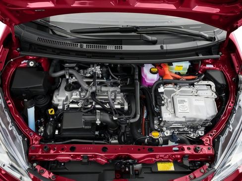 Used 2016 Toyota Prius C Four image 14