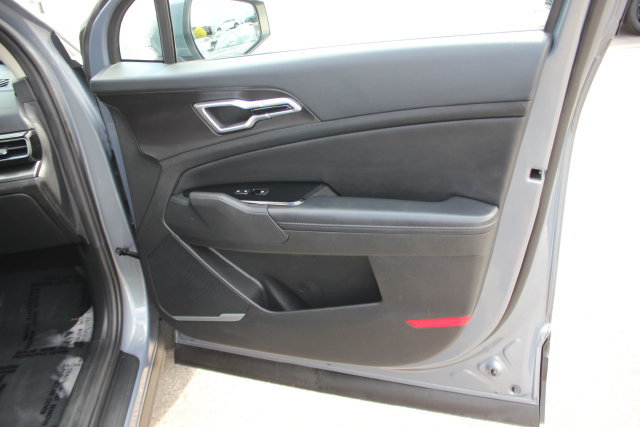 Used 2024 Kia Sportage EX AWD/4WD image 32