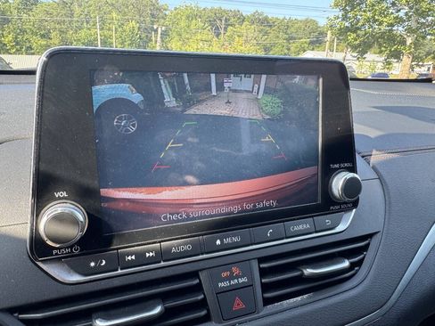 Used 2022 Nissan Altima 2.5 SR FWD image 16