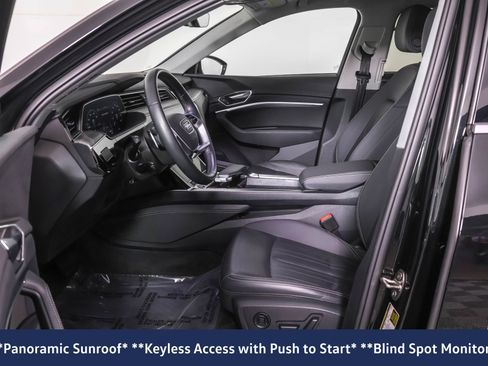 Used 2023 Audi e-tron Premium image 7