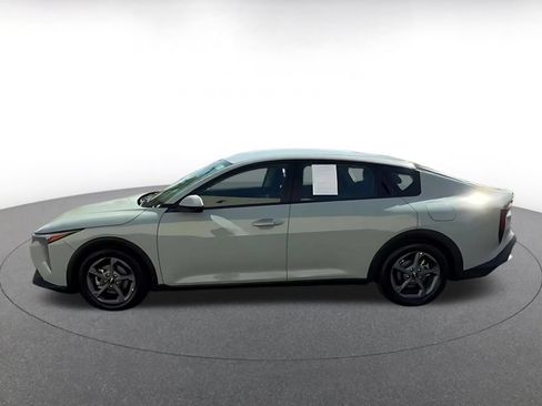 Used 2026 Kia K4 FWD image 9