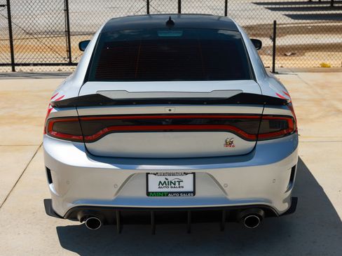 Used 2019 Dodge Charger GT w/ Blacktop Package RWD image 12