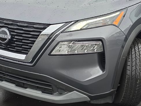 Used 2023 Nissan Rogue SV w/ SV Premium B Package image 31