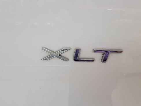 Used 2023 Ford Transit 350 XLT image 8