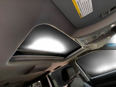 Used 2019 Chevrolet Suburban LT w/ LT Signature Package image 27