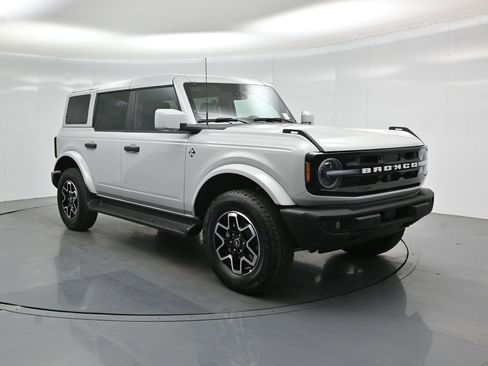 New 2026 Ford Bronco Outer Banks AWD/4WD image 56