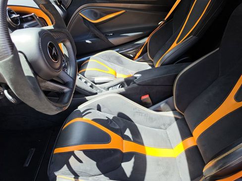 Used 2020 McLaren 720S Performance RWD image 14