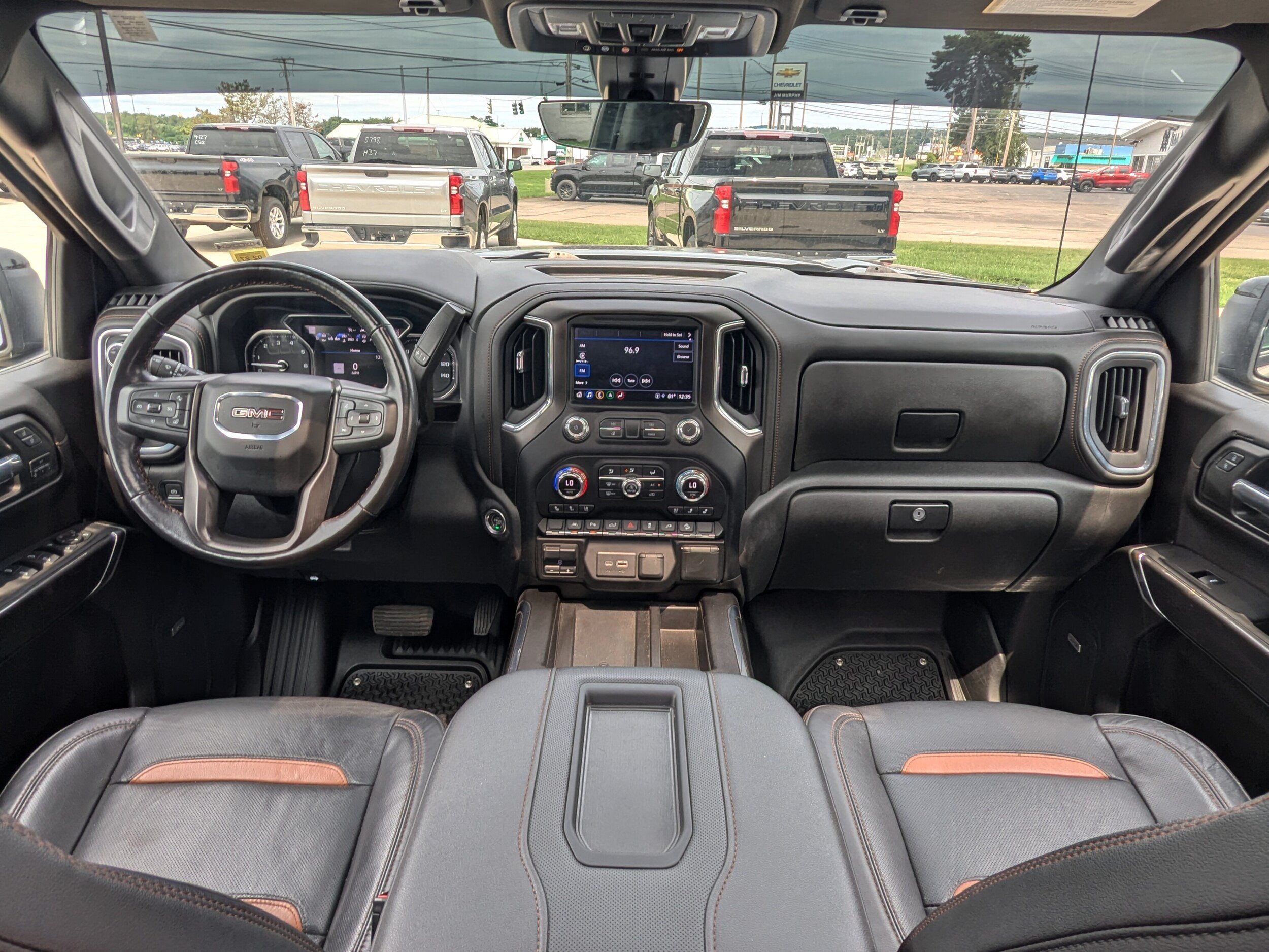 Used 2022 GMC Sierra 1500 AT4 w/ AT4 Premium Package AWD/4WD image 14