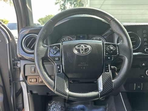 Used 2021 Toyota Tacoma TRD Off-Road RWD image 20