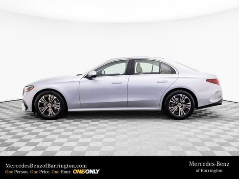 New 2026 Mercedes-Benz E 350 4MATIC Sedan image 2