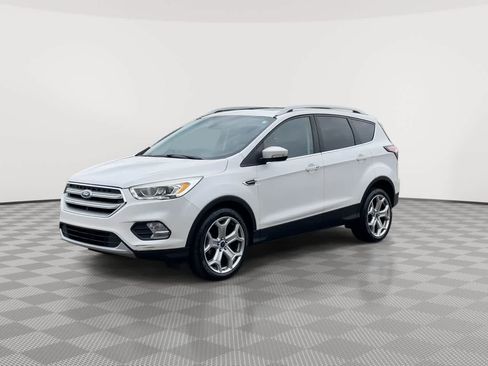 Used 2017 Ford Escape Titanium AWD/4WD image 4