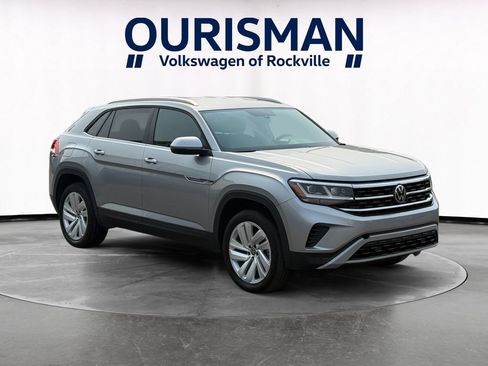Used 2023 Volkswagen Atlas Cross Sport SE AWD/4WD image 1