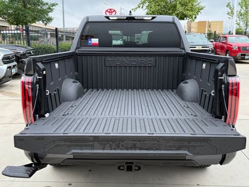 Used 2025 Toyota Tundra Platinum AWD/4WD image 21