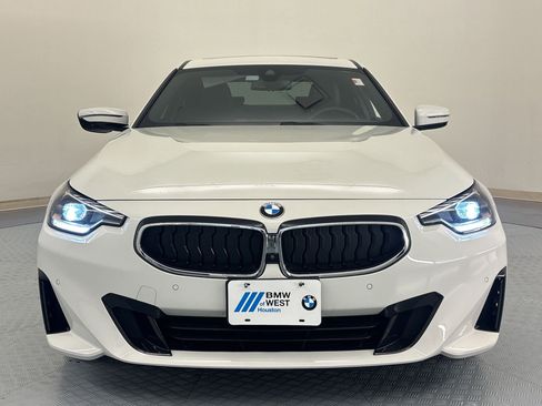 Used 2024 BMW 230i Coupe w/ Convenience Package image 6