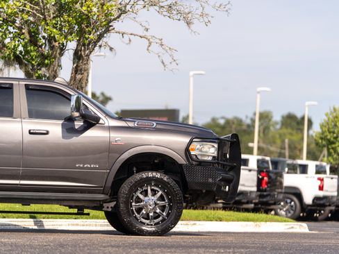 Used 2022 RAM 2500 Laramie AWD/4WD image 7