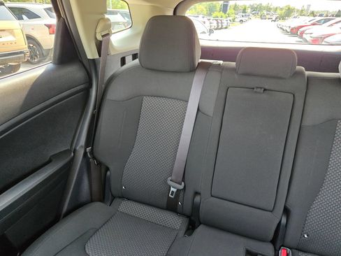 Used 2025 Kia Sportage LX FWD image 12