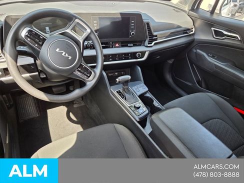 Used 2025 Kia Sportage LX FWD image 7