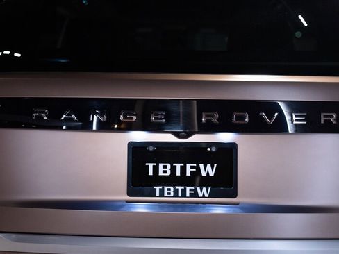 Used 2023 Land Rover Range Rover SV AWD/4WD image 44