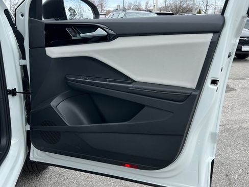 New 2026 Volkswagen Taos S AWD/4WD image 7