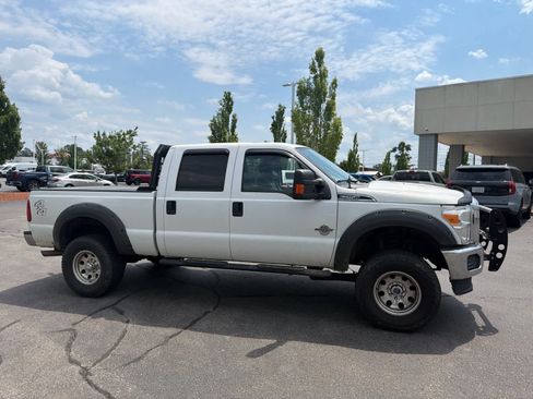 Used 2016 Ford F250 XLT AWD/4WD image 2