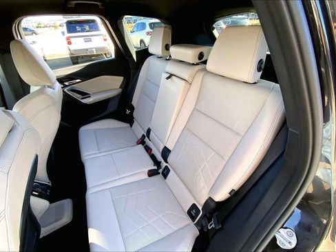 Used 2024 BMW X1 xDrive28i w/ Premium Package image 19